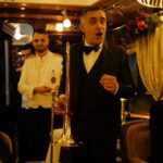 David Walliams Instagram - Fine dining onboard the @vsoetrain