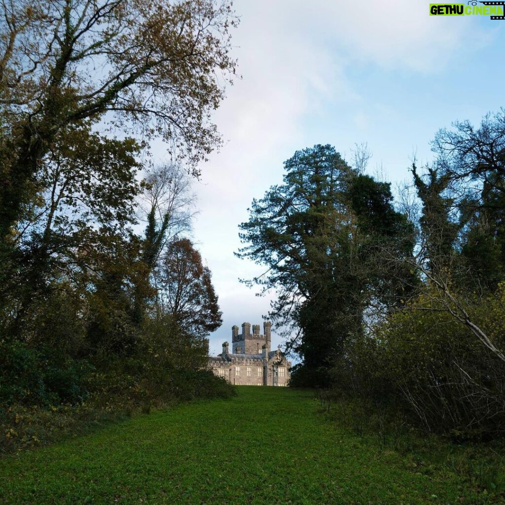 David Walliams Instagram - The stunning @cromcastle which you can rent out! The staff will look after you splendidly and you can be Lord or Lady of the Manor!