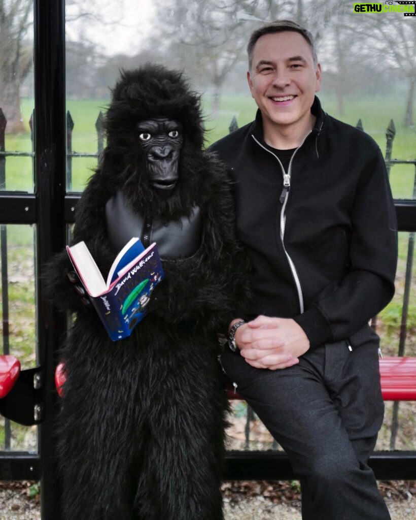 David Walliams Instagram - HAPPY WORLD BOOK DAY from Gertrude the gorilla & me. #worldbookday #codenamebananas