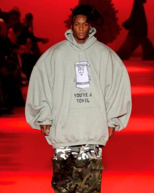 DeAndre Hopkins Instagram - ᴅᴏɴ’ᴛ ғᴏʀɢᴇᴛ ᴛᴏ ʙʀɪɴɢ ᴀ ᴛᴏᴡᴇʟ @vetements_official X @southpark