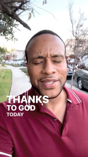 DeVon Franklin Instagram - Happy Thanksgiving 🍁 Praying for you 🙏🏾