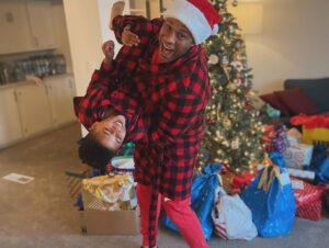 DeVon Franklin Instagram - Merry Christmas from my family to yours 🎄🎁💯I pray you had a blessed day! #christmas