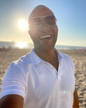 DeVon Franklin Instagram - New Month. 
New Mindset. 
New Energy. 
Let’s go!!! 
💫👊🏾💯