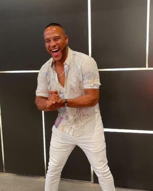 DeVon Franklin Instagram - I know you’re out here grinding but are you having fun? The destination is really the journey. The same joy you’re reserving for once you reach your goal is the same joy you need right now. Breath, have fun, relax and enjoy this weekend…it’s all working out in your favor.

#oneofone 
#joy
#fun
#happiness
