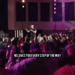 DeVon Franklin Instagram - I pray that if you’re listening to this prayer, this is your reminder that God has given your victory over fear🙏🏾🙌🏾 Tap the link in my bio to watch the full ‘Too Scared (How to Overcome Fear)’ sermon and share this word of encouragement with someone who may need to hear this today! #WednesdayWord