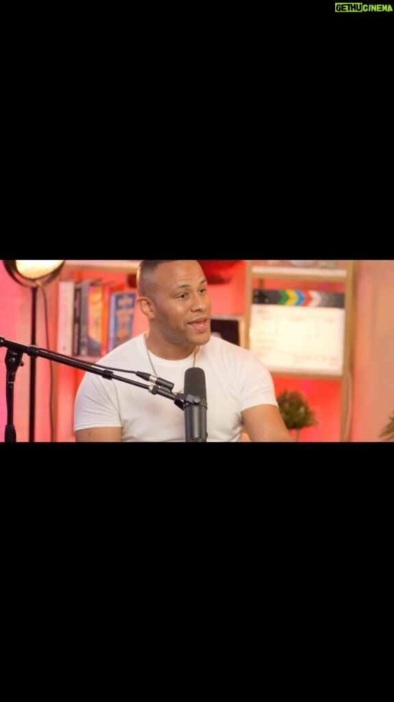 DeVon Franklin Instagram - If you say “I’m only going to give love, if I get love” then that means whoever is giving you love has the control... Do not give anyone the power to get you out of who you are and how you love! Amazing interview with @raquelita_8 @vsaga_coaching_and_courses Tune in to the full Peace & Happiness Podcast episode via the link in my bio!👆🏾❤️‍🔥 Looking forward to your thoughts!