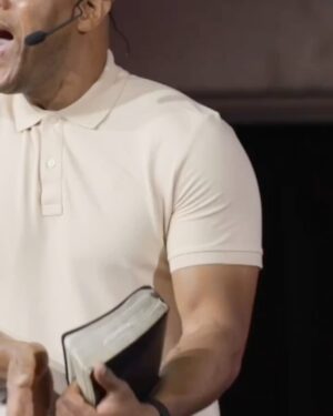 DeVon Franklin Instagram - I’m blown away! 1.3M VIEWS! Can you believe the #OneofOne series has over 1M views on YouTube! 

After becoming single again I discovered the true meaning of being single and I created this sermon series to help singles live their best lives! I’ve gotten messages from people from all around the world who have been blessed by the message. 

You are one of one, you are valuable, you are worthy and you are loved whether you are in a relationship or not. 

In the comments, share what you have taken way from this series that has helped your perspective! You can now watch all 6 parts on @one.online YouTube channel!🙏🏾❤️‍🔥
