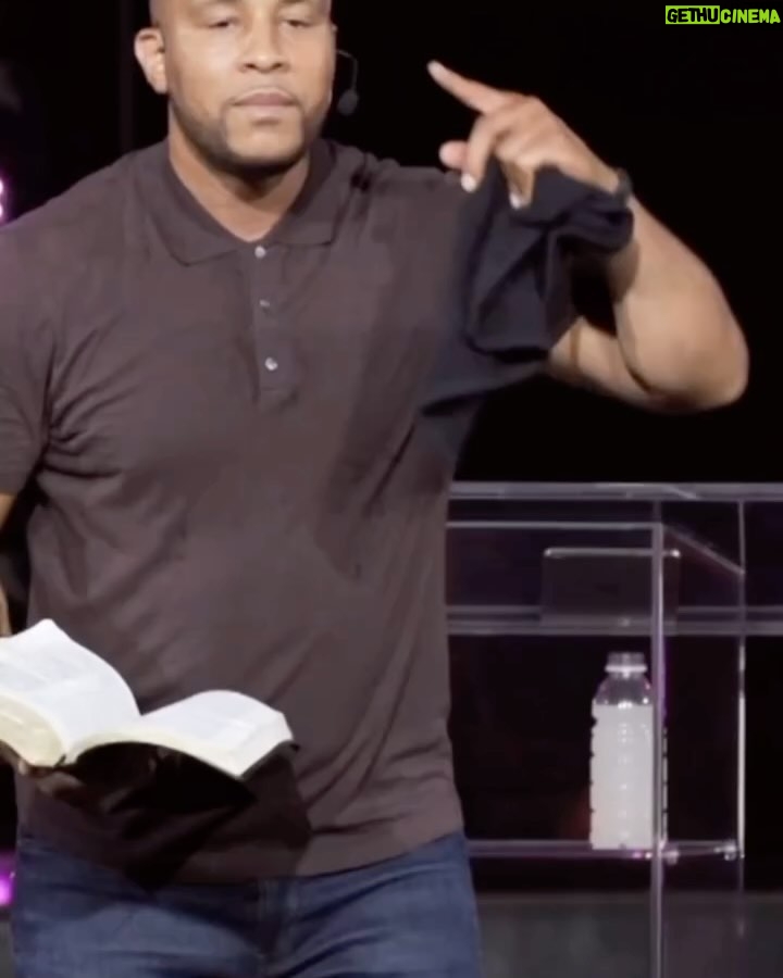 DeVon Franklin Instagram - I’m blown away! 1.3M VIEWS! Can you believe the #OneofOne series has over 1M views on YouTube! After becoming single again I discovered the true meaning of being single and I created this sermon series to help singles live their best lives! I’ve gotten messages from people from all around the world who have been blessed by the message. You are one of one, you are valuable, you are worthy and you are loved whether you are in a relationship or not. In the comments, share what you have taken way from this series that has helped your perspective! You can now watch all 6 parts on @one.online YouTube channel!🙏🏾❤️‍🔥 Los Angeles, California