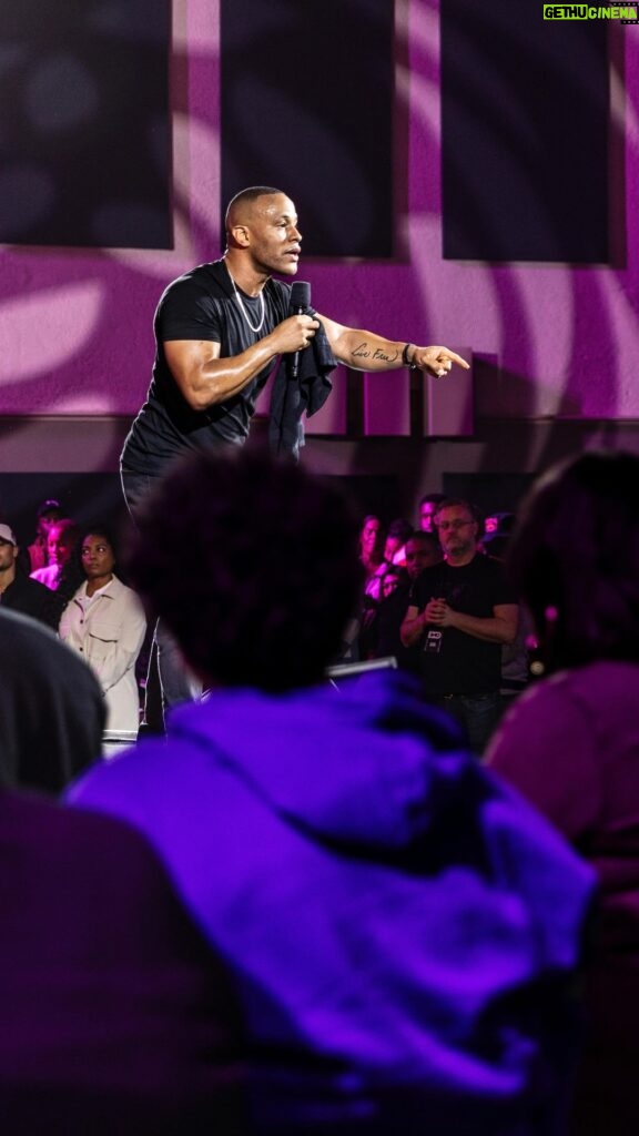 DeVon Franklin Instagram - One of the only things that stands in the way of you becoming everything God created you to be is FEAR 💯 This Sunday’s message will help you break the grip that fear has on you & step into everything you were created to do! Comment “MSG” & We will DM you the link to this full message! 📥 #Church #OneChurchLA #OneLA #DeVonFranklin #ChristianReels #freedomfromfear