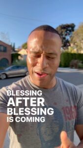 DeVon Franklin Instagram - #happynewyear 🌟🙌🏾 this 🙏🏾 prayer is a little longer than usual lol BUT I believe you receive it every word! Praying your 2024 is filled with blessing after blessing after blessing! You are the plan!