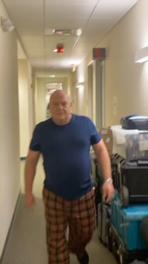Dean Norris Instagram - Sooo sad my movie and tv show are over