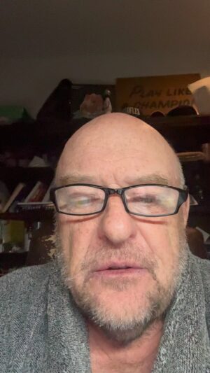 Dean Norris Instagram - Do you still have to wait 30 seconds after turning off your computer to reboot it? Also do you still have to dial 1 in front of different area code phone numbers?