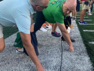 Dean Norris Instagram - On the sidelines for a great #ND game. Bad ending but great game. Got to hang with some legends . Joe Theisman, Tim Brown, Chris Zorich, Jerome Bettis. #notredamefootball  #goirish