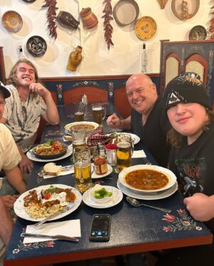 Dean Norris Instagram - #Hungary #immigrants #thankful