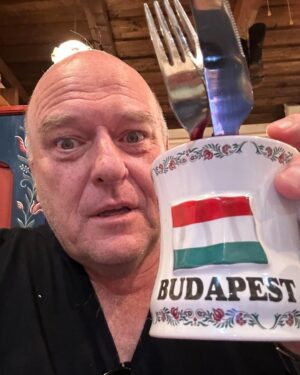 Dean Norris Instagram - #Hungary #immigrants #thankful