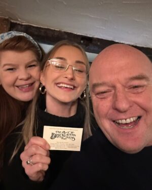 Dean Norris Instagram - If you find yourself on the northwestern part of London there’s a great little gastropub called @bricklayers_arms in the quaint village of Flaunden. The wifey and I had an absolute lovely dinner. Check it out