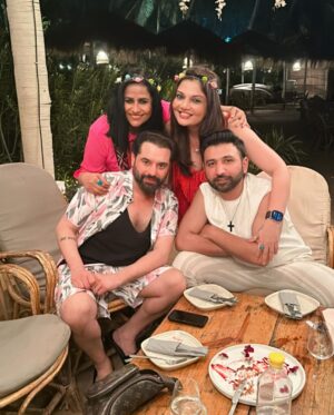Deepshikha Nagpal Instagram - Having you as my friend makes every day a Valentine’s Day.”.
.
.
.
#friendship #bond #happyvalentinesday #fun #love #goa #happytime