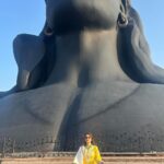 Deepshikha Nagpal Instagram – When the world makes you feel bad, Mahadev comes to your aid.
.
.
.#omnamovenkateshaya #shiva #ishafoundation #ishayogacenter #satguru #adiyogi #blessed #greatful