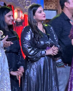 Deepshikha Nagpal Instagram - Congratulations to @dangal_tv_channel  for their 1 st Dangal parivar awards.  So happy and great team work of every one in Dangal family long way to go .❤️.
.
.and so proud of you my girl @mini.goel02 congratulations for your show mansundar❤️
.
#congratulations #positivity #positivevibes #friendship @mini.goel02 @odiekhan @riitushivpuri @mannahsoulfry @snehawagh @dangal_tv_channel