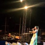 Demet Akalın Instagram - Kaş❤️alık olup geldik iyimi bigün güneyde yaşamaya kara verirsek bu Kaş olucak💫sahiline çarşısına insanına herşeyüne bayıldık… bizi ağırlayan Başkan @mutlulutas teşekkr ederiz ilk fırsatta o muhteşem denize gelicez söz😽