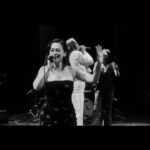Demet Evgar Instagram - Konserden inciler. 🖤🤍🎼🎶🎵 “ Kadın Eli Değmiş Şarkılar” Canım @edzeali nin gözünden 🤍