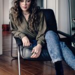 Demet Evgar Instagram - Kalanlar 🤎🪐🤎 @edzeali