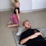 Denis Kukoyaka Instagram - Не хотите попасть в отель, как у Васьки? Бронируйте отель через Check in! Там публикуют только реальные отели, со всеми заключают договор. А еще у них есть собственные эксперты, которые проверяют некоторые отели лично: от чистоты номера до скорости Wi-Fi. Служба поддержки работает 24/7, всегда на связи. Ну и бонусом — приятная программа лояльности! Будьте умнее нас 😄 и бронируйте отели на checkin.ru