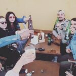Deniz Çakır Instagram - Tatlı bi maceraydı..emeği geçen herkese minnetle…🌿 “Aslında Özgürsün” @alikemalguven @witchcraft_films @gain Bozcaada, Çanakkale