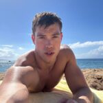 Derek Chadwick Instagram - the name Derek in Hawaiian is Keleka