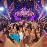 Derek Hough Instagram - Motown Night !!! @dancingwiththestars @valentin @_xochitl.gomez @thebarrywilliams @petamurgatroyd @jennajohnson @tysoncbeckford @sashafarber1 @alysonhannigan @ryleearnold1 @harryjowsey @jason_mraz @daniellakaragach @alanbersten @adrianpeterson @brittbenae @lelepons @brandonarmstrong @mirasorvino @glebsavchenkoofficial @mumansky18 @theemmaslater @charitylawson @theartemc @koko_iwasaki @arianamadix @pashapashkov @carrieanninaba @brunotonioliofficial @therealalfonsoribeiro @juleshough