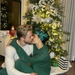 Derek Hough Instagram - Wishing everyone a very Merry Christmas! 🎄 Cherishing the greatest gift of all. The precious gift of life and the love we share. Hold your loved ones close and treasure every moment. ♥️