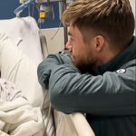Derek Hough Instagram - With immense relief, gratitude and overwhelming joy I’d like to share that Hayley’s cranioplasty surgery has been successfully completed as planned. My sincere appreciation goes to the exceptional medical team. Their expertise and steady hands were pivotal in this journey, ensuring a smooth and successful surgery. Especially Dr. Mai who not only performed the surgery but was also the one who saved her life 2 weeks ago. We are profoundly touched by the outpouring of support and prayers from each of you. Your thoughts, prayers, and positive energy have been a source of strength and comfort for us during this challenging time. It’s truly heartwarming to know how much love and care surrounds us. This surgery marks a significant milestone in my wife’s recovery journey, and your support has played a crucial role in getting us here. We are filled with hope and optimism for the future, knowing she is on the path to a full recovery, surrounded by such a loving community. Thank you, from the bottom of our hearts, for standing with us. We love you With heartfelt thanks and endless gratitude