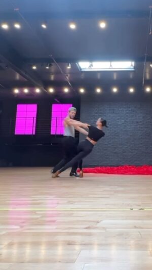 Derek Hough Instagram - Light practice before we start going hard #symphonyofdance