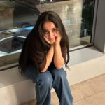 Deshna Dugad Instagram – Moody 🐿️🐿️
.
Pc – @tirthjoisher ( thanks for being my unpaid photographer) 😝😉🤣♥️
.
#deshna #deshnadugad #moody #moodswings #mood Jio World Drive