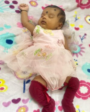 Devoleena Bhattacharjee Instagram - My Lifeline ❤️ 🧿🧿

 #kaashvibhattacharjee #kuhu #niece #grateful #1month