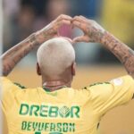 Deyverson Instagram - Gratidão a Deus por mais um gol e pelo grande momento vestindo a camisa do Dourado, porque sem Ele nada seria possível. Com trabalho sério e os pés no chão, estamos trilhando um grande caminho na competição. Muito feliz por fazer parte deste grupo. Pra cima, @cuiabaec! 😉 🔰