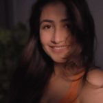 Dhanashree Verma Instagram - Are you smiling too ? 🌻🧡 #loveislove Beautifully captured by @vatsal_shethia_photography 🫶🏻