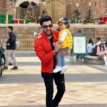 Dheeraj Dhoopar Instagram - My Monkey ♥️ Disneyland Hongkong