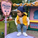 Dheeraj Dhoopar Instagram - My Monkey ♥️ Disneyland Hongkong