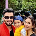 Dheeraj Dhoopar Instagram - The life of our dreams 🧿❤️ Cheers to 2024 & all the magical things yet to happen💫🍀 Disneyland, Hongkong