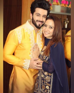 Dheeraj Dhoopar Instagram - My Happy Diwali ♥️

Kurta by my favourite @bharat_reshma