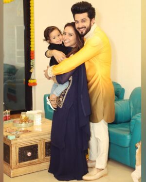 Dheeraj Dhoopar Instagram - My Happy Diwali ♥️

Kurta by my favourite @bharat_reshma