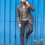 Dheeraj Dhoopar Instagram - What attracted you to like this pic ?