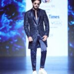Dheeraj Dhoopar Instagram - DHEERAJ DHOOPAR X DHANESHSAMEER X BOMBAYTIMES FASHION WEEK !! MUAH : @sahil_anand_arora