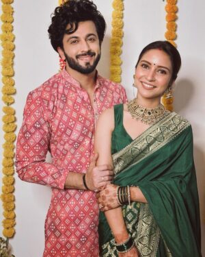 Dheeraj Dhoopar Instagram - Alexa play Oo Re Piyaaa ♥️

#Karwachauth2023

Kurta : @kalkimen
