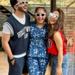 Dheeraj Dhoopar Instagram - Told you not to grow up so fast, you didn’t listen 🤦🏻‍♀️ But you grew up into this lovely human being that we can’t complain ❤️🧿 It’s not unknown to you & the world that we love you to bits .. you will always be our baby girl not matter how old & tall you grow !!! Happy birthday @arorasamaira29 ❤️❤️ Now move in with us na please !?!