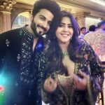 Dheeraj Dhoopar Instagram - Happy Diwali with my lovelies ♥️ Kurta by @bharat_reshma ♥️
