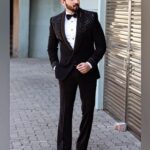 Dheeraj Dhoopar Instagram - Do you believe in love at first sight, or should I walk by again ? Wearing : @bharat_reshma for Rab Se Hai Dua !