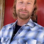 Dierks Bentley Instagram - New #DesertSon collection coming soon with @flagandanthemco Station Inn