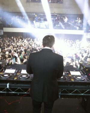 Dillon Francis Instagram - Los Angeles it pains me to say that I had to play my music in front of people over the weekend. While I hate the fact that people purposely gathered for such an event, I hate Dillon Francis more. LA you go deep.